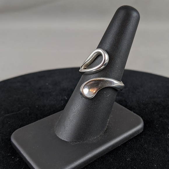 MCM Designer Sterling Silver Minimalist Ring SZ7.5 - Picture 3 of 8